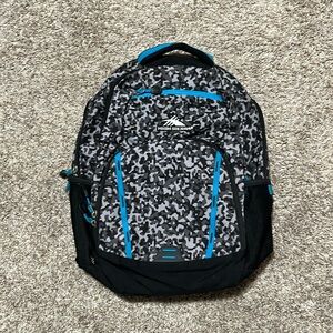 Lightly worn High Sierra book/travel bag